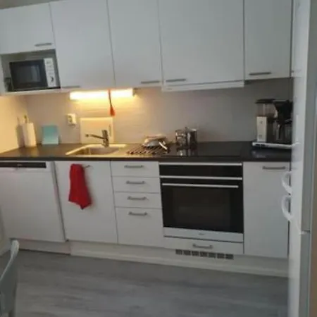 Yksioe Luonnonlaeheisyydessae Apartmán *