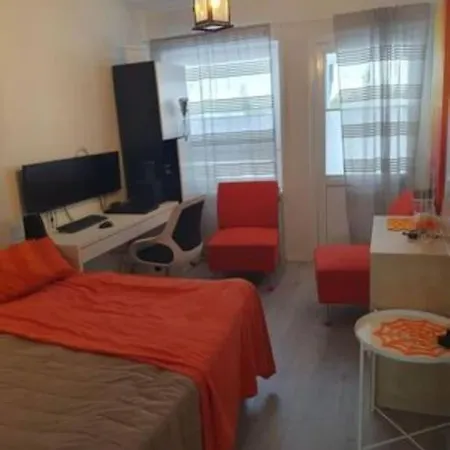 Yksioe Luonnonlaeheisyydessae Apartmán